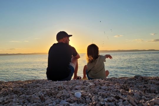 Foto von Max Klugwald bei Sonnenuntergang am Meer